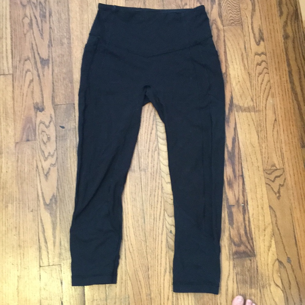 Lulu lemon capris